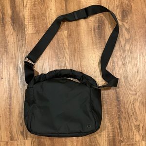 Lululemon bag